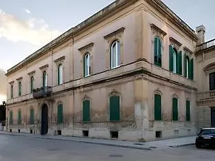 Palazzo De Giorgi B&B 4*