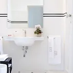 Palazzo De Giorgi לינה וארוחת בוקר 4*