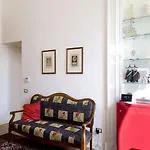 Palazzo De Giorgi לינה וארוחת בוקר 4*