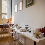 Palazzo De Giorgi 4*