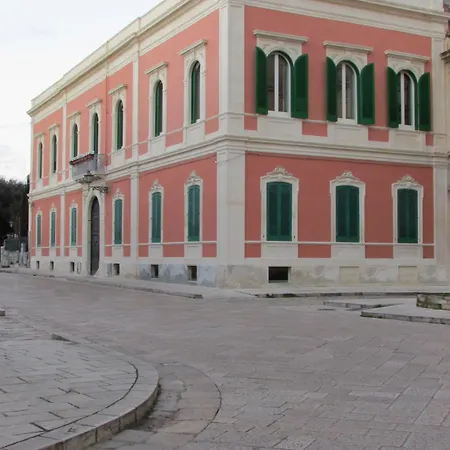 לינה וארוחת בוקר Palazzo De Giorgi לצ'ה