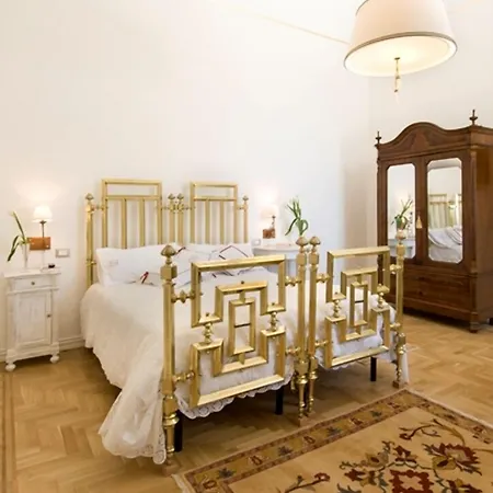 Palazzo De Giorgi ليتشي