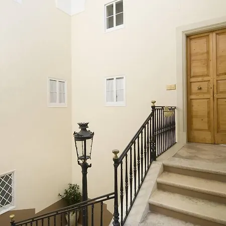 Palazzo De Giorgi Alojamento de Acomodação e Pequeno-almoço 4*