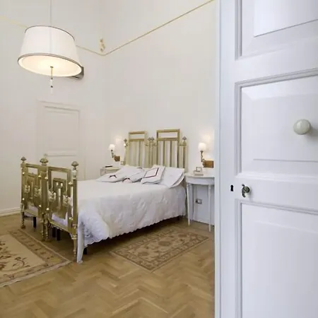 Alojamento de Acomodação e Pequeno-almoço Palazzo De Giorgi Lecce