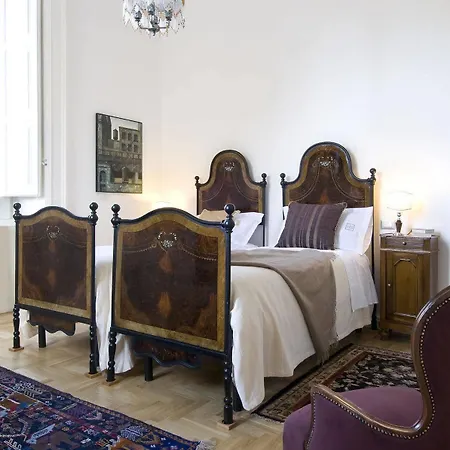 Palazzo De Giorgi Couette-café